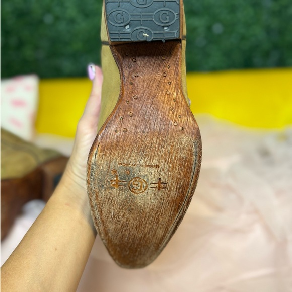 Circle G Embroidered Tan Cowboy Boots with Pink Flowers Snip Toe  NWOT Size 9.5 - Picture 7 of 16